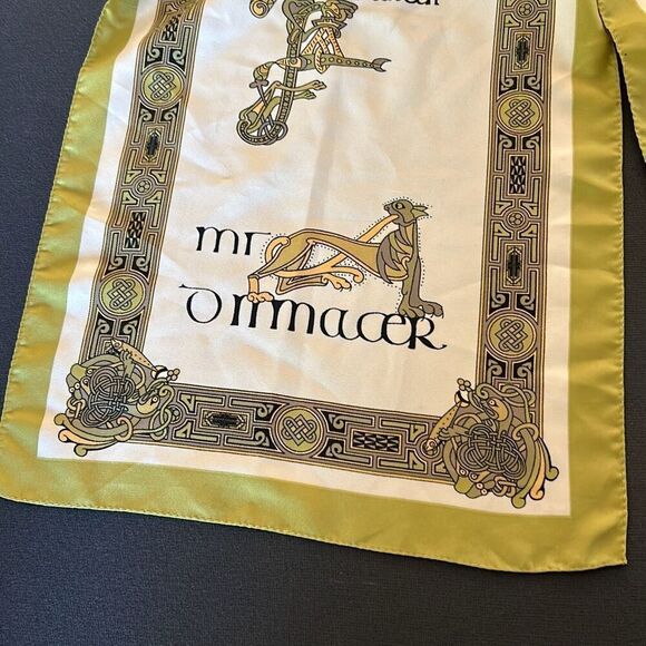 Celtic Inspired Scarf - Picture 2 of 4